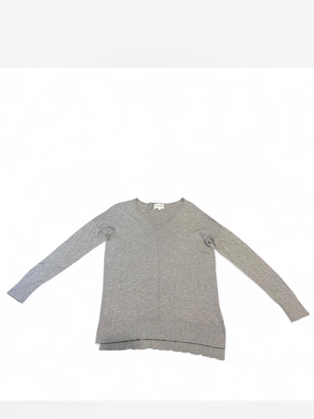 Olive & Oak Light Gray V-Neck Knit Sweater